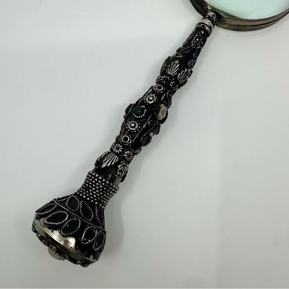 Vintage Magnifying Glass with Embedded stones - Picture 3 of 10